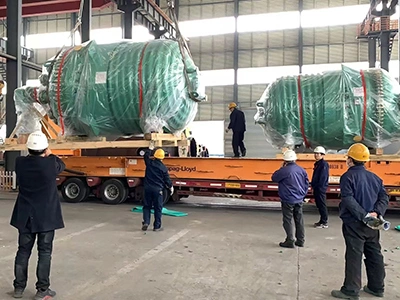 Reaktor berlapis kaca 20.000 L dengan jaket setengah kumparan (half-coiled jacket), diekspor ke Amerika Serikat