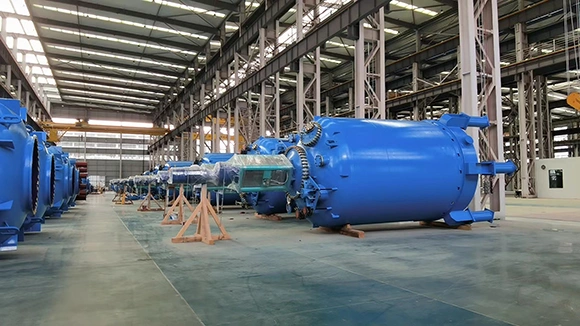 Mencari peralatan berlapis kaca yang tahan korosi?