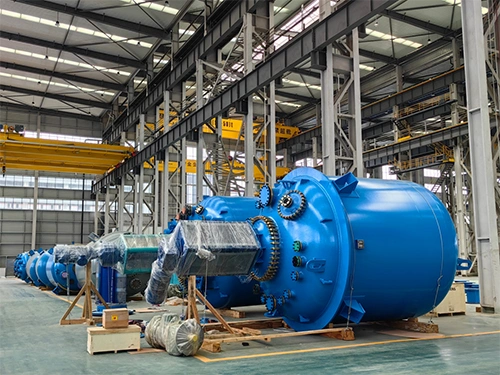 Reaktor Berlapis Kaca, Tipe Tertutup