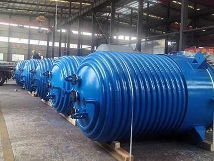 Reaktor Berlapis Kaca, Jaket Pipa Setengah Kumparan (Half Pipe Coil Jacketed)