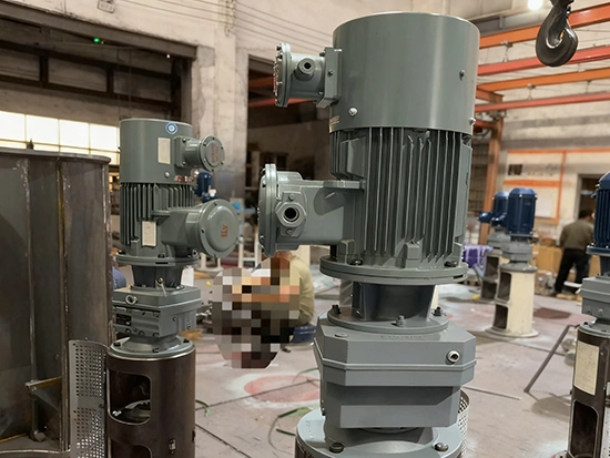 Reducer untuk Reaktor Berlapis Kaca