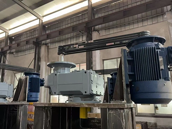 Reducer untuk Reaktor Berlapis Kaca