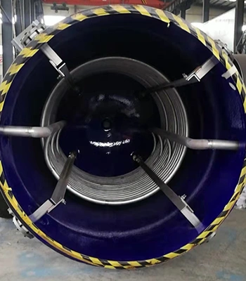 Reaktor dengan kumparan dalam (inner coil)