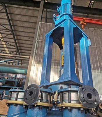 Reaktor berlapis kaca dengan struktur empat kolom