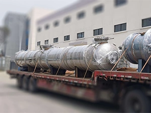 Menara Distilasi (Titanium)